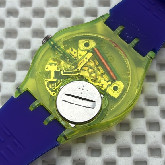 Swatch Watch - GJ103 - ROBIN - Picture 5 of 9